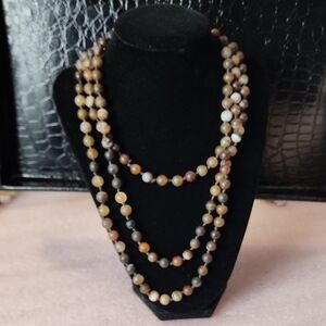 100% Agate natural quartz, crystalssemiprecious stones Hand Kotted,w.silk Thead